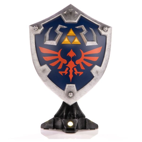 First 4 Figures - The Legend Of Zelda Breath Of The Wild - Hylian Shield Collector's Edition