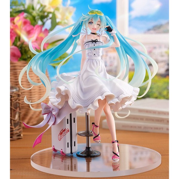 Hatsune Miku GT Project Original PVC Statue 1/7 Vacation Style Ver. 24 cm