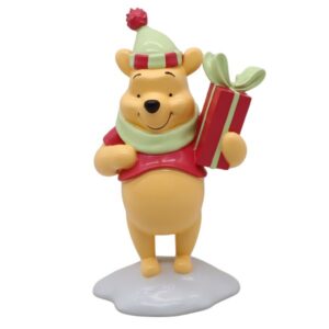 Disney Home 3D Statue - Winnie The Pooh With Present